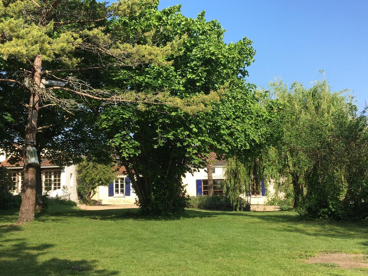 Bed and Breakfast Campagn'Art Les Fosses Екстер'єр фото